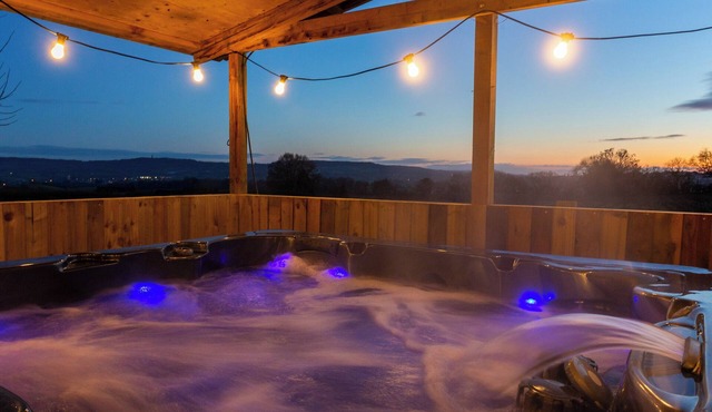 3 bedroom accommodation in Langford Budville, near Wellington