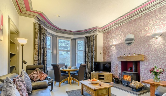 3 bedroom accommodation in Wemyss Bay, near Largs