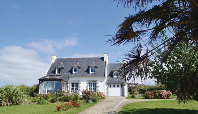 3 bedroom accommodation in Plomodiern