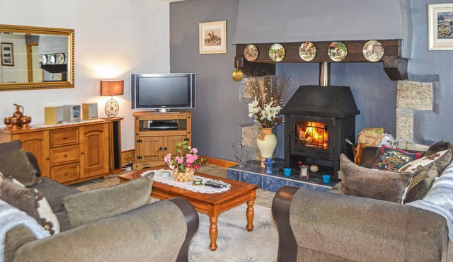 3 bedroom accommodation in Poullaouen