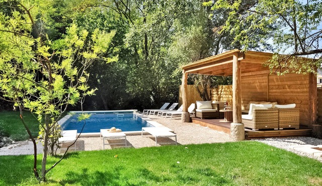 3 bedroom accommodation in Roquemaure