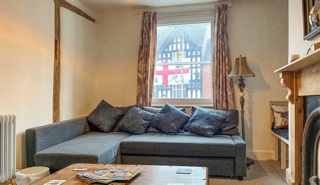 3 bedroom accommodation in Ashbourne