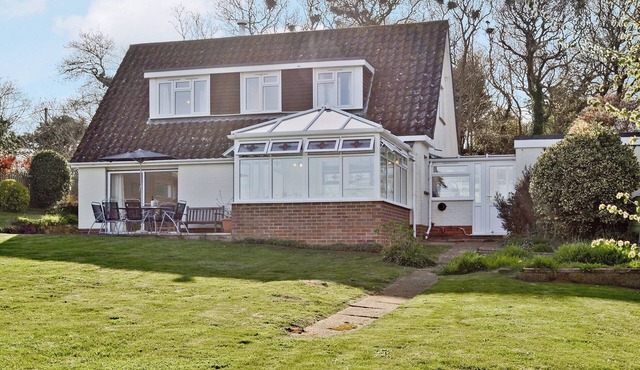 3 bedroom accommodation in Brighstone