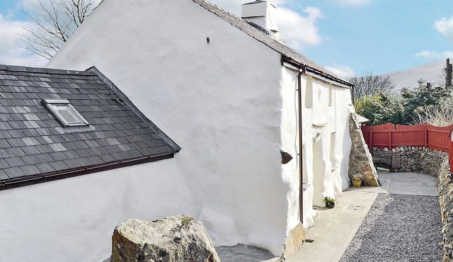 3 bedroom accommodation in Waunfawr, near Caernarfon