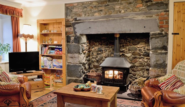 3 bedroom accommodation in Caernarfon