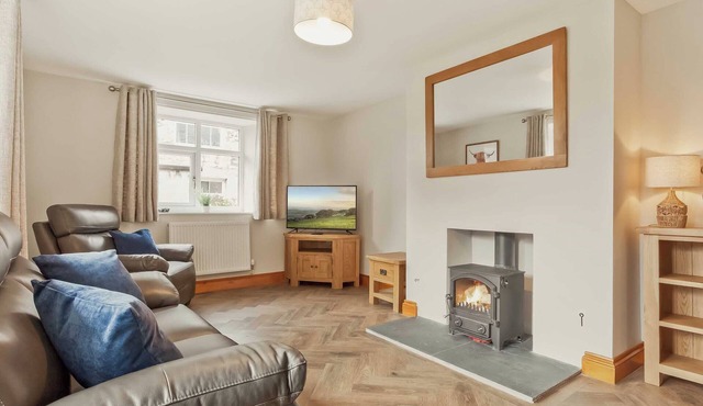 3 bedroom accommodation in Silverdale, near Carnforth