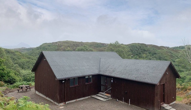 3 bedroom accommodation in Achmelvich, near Lochinver