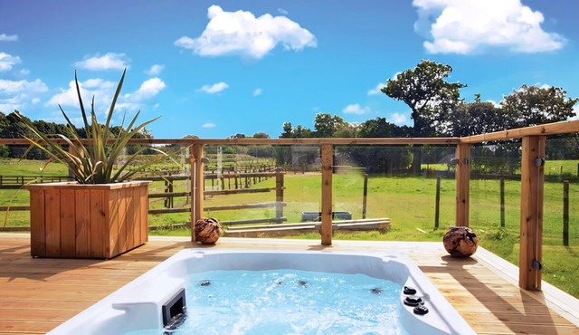 3 bedroom accommodation in Eaton, Congleton