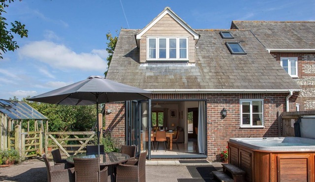 3 bedroom accommodation in Piddletrenthide, near Dorchester