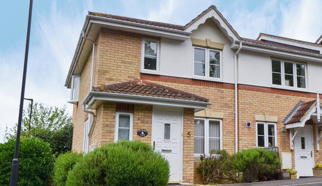 3 bedroom accommodation in East Cowes