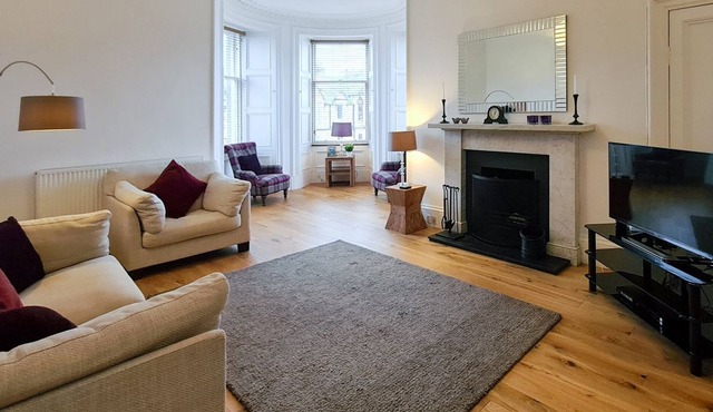 3 bedroom accommodation in Edinburgh