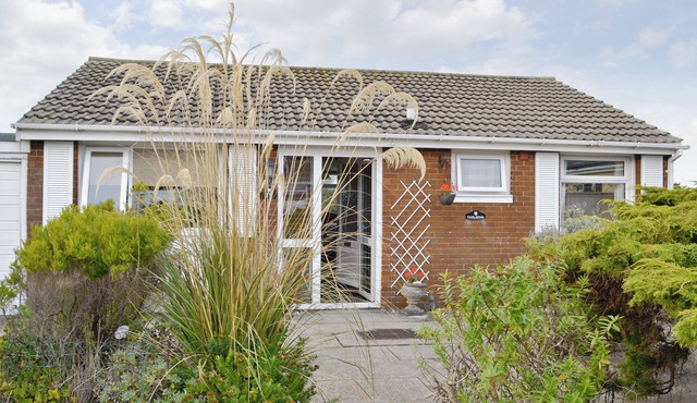 3 bedroom accommodation in Fairbourne