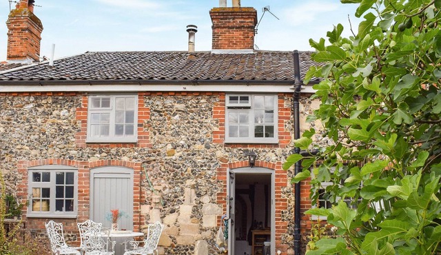 3 bedroom accommodation in Metfield, near Harleston