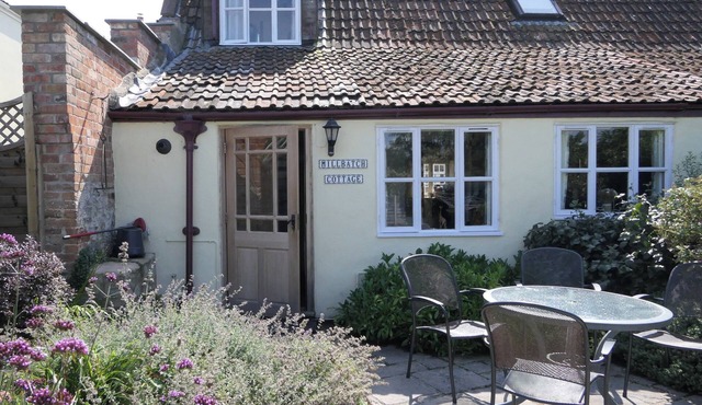 3 bedroom accommodation in Mark, Highbridge