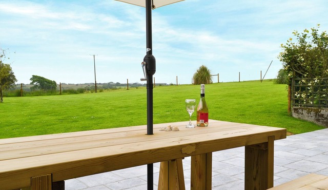 3 bedroom accommodation in Bradworthy, near Hartland