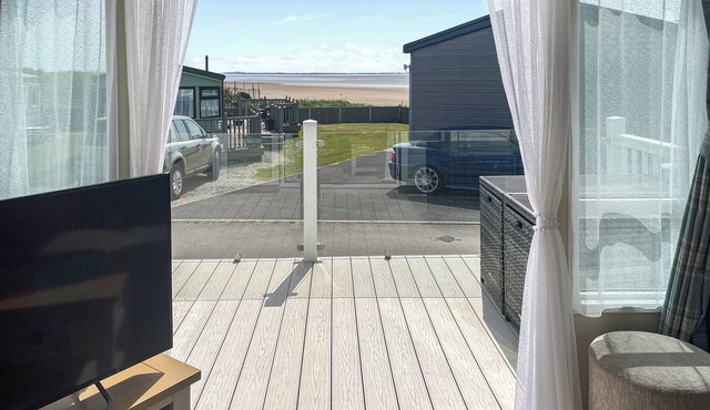 3 bedroom accommodation in Lancaster