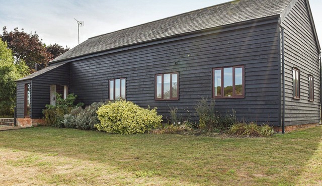 3 bedroom accommodation in Leys Barn