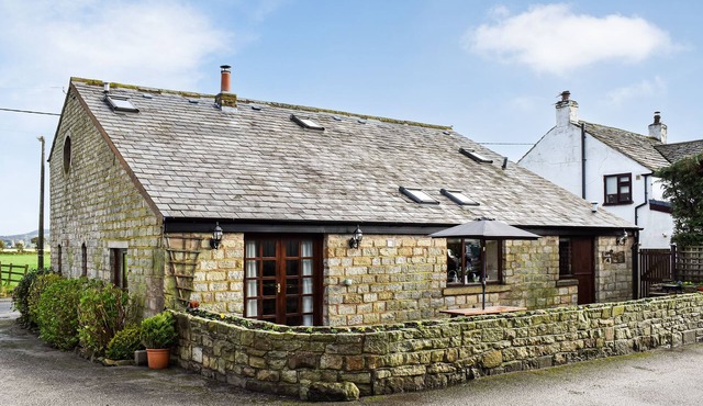 3 bedroom accommodation in Lathom, near Southport