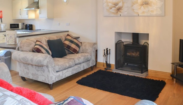 3 bedroom accommodation in Hangingshaw, near Lockerbie