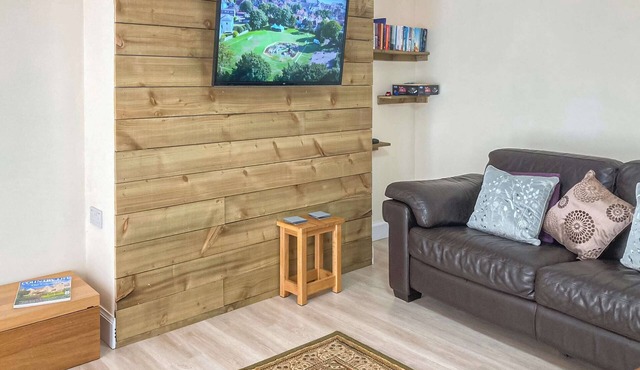 3 bedroom accommodation in Mauchline