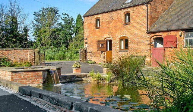 3 bedroom accommodation in Ashbourne, near Derby