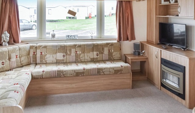 3 bedroom accommodation in Isle Of Sheppey, near Faversham
