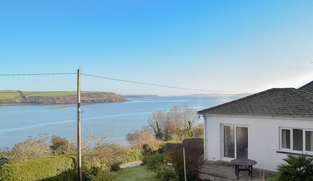 3 bedroom accommodation in Dale, near Haverfordwest