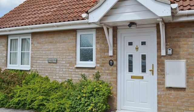 3 bedroom accommodation in Old Newton, near Stowmarket