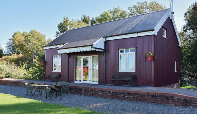 3 bedroom accommodation in Brockford, near Stowmarket