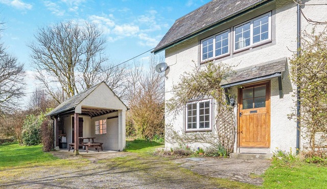 3 bedroom accommodation in Hexworthy, near Yelverton