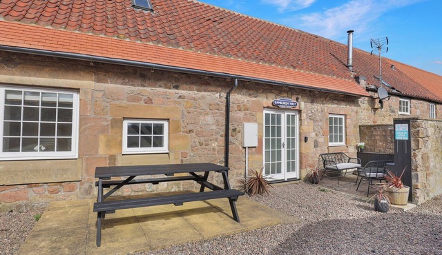 3 bedroom accommodation in Bamburgh