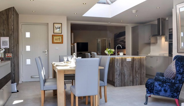 3 bedroom accommodation in Beverley