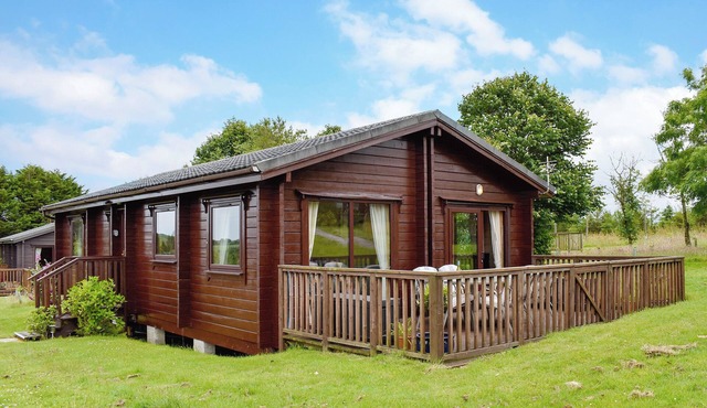 3 bedroom accommodation in Woolsery, near Hartland- Bideford