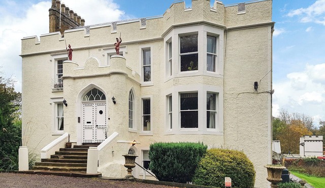 3 bedroom accommodation in Eyemouth