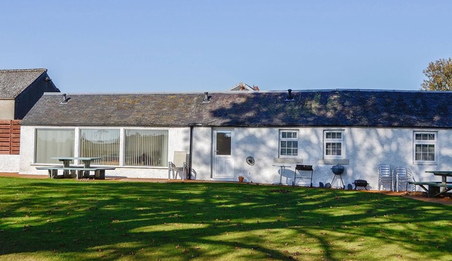 3 bedroom accommodation in Invergowrie, near Dundee