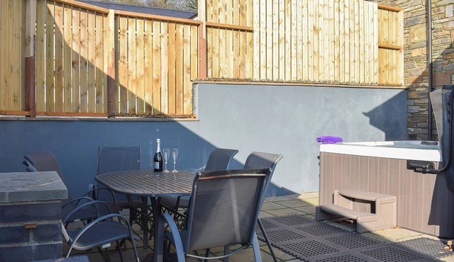 3 bedroom accommodation in Dihewyd, near Aberaeron