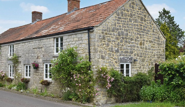 3 bedroom accommodation in High Ham, near Langport