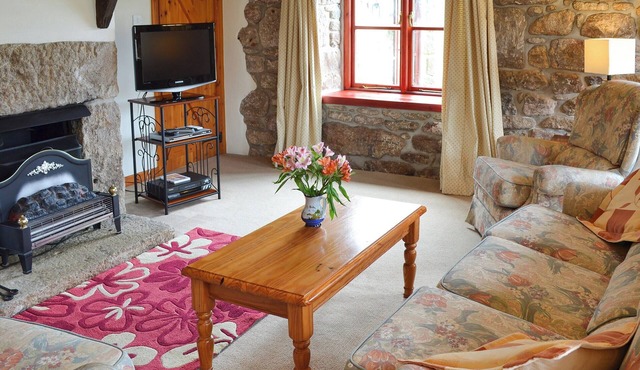 3 bedroom accommodation in Trewellard, near Penzance