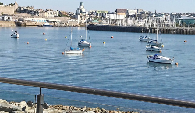 3 bedroom accommodation in Mount Batten, near Plymouth