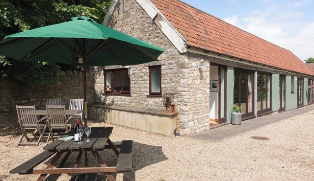 3 bedroom accommodation in Foxcote, near Radstock