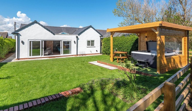 3 bedroom accommodation in Anderby Creek, near Chapel St Leonards