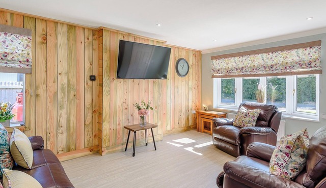 3 bedroom accommodation in Addlethorpe, near Skegness