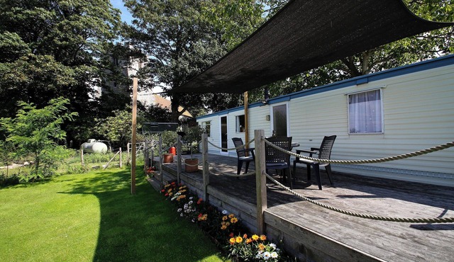 3 bedroom accommodation in Snargate