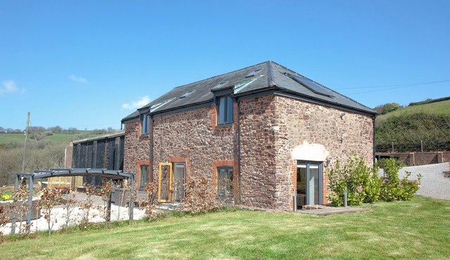 3 bedroom accommodation in Butterleigh, near Tiverton