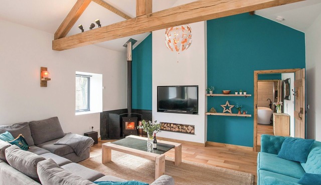 3 bedroom accommodation in Pont-Rhyd-y-Groes, near Ystrad Meurig