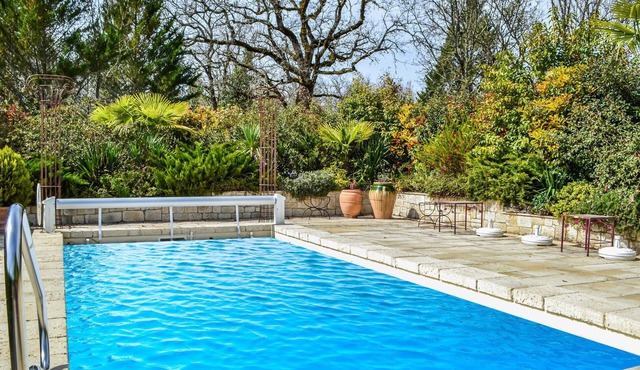 3 bedroom accommodation in Devillac