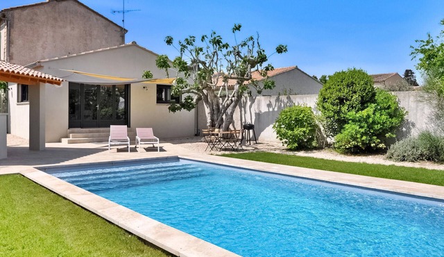 3 bedroom accommodation in Rognonas