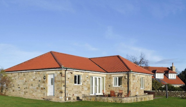 3 bedroom accommodation in Bamburgh