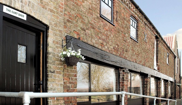 3 bedroom accommodation in Tickton, near Beverley