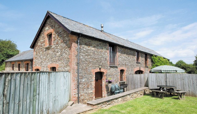 3 bedroom accommodation in Alwington, near Bideford